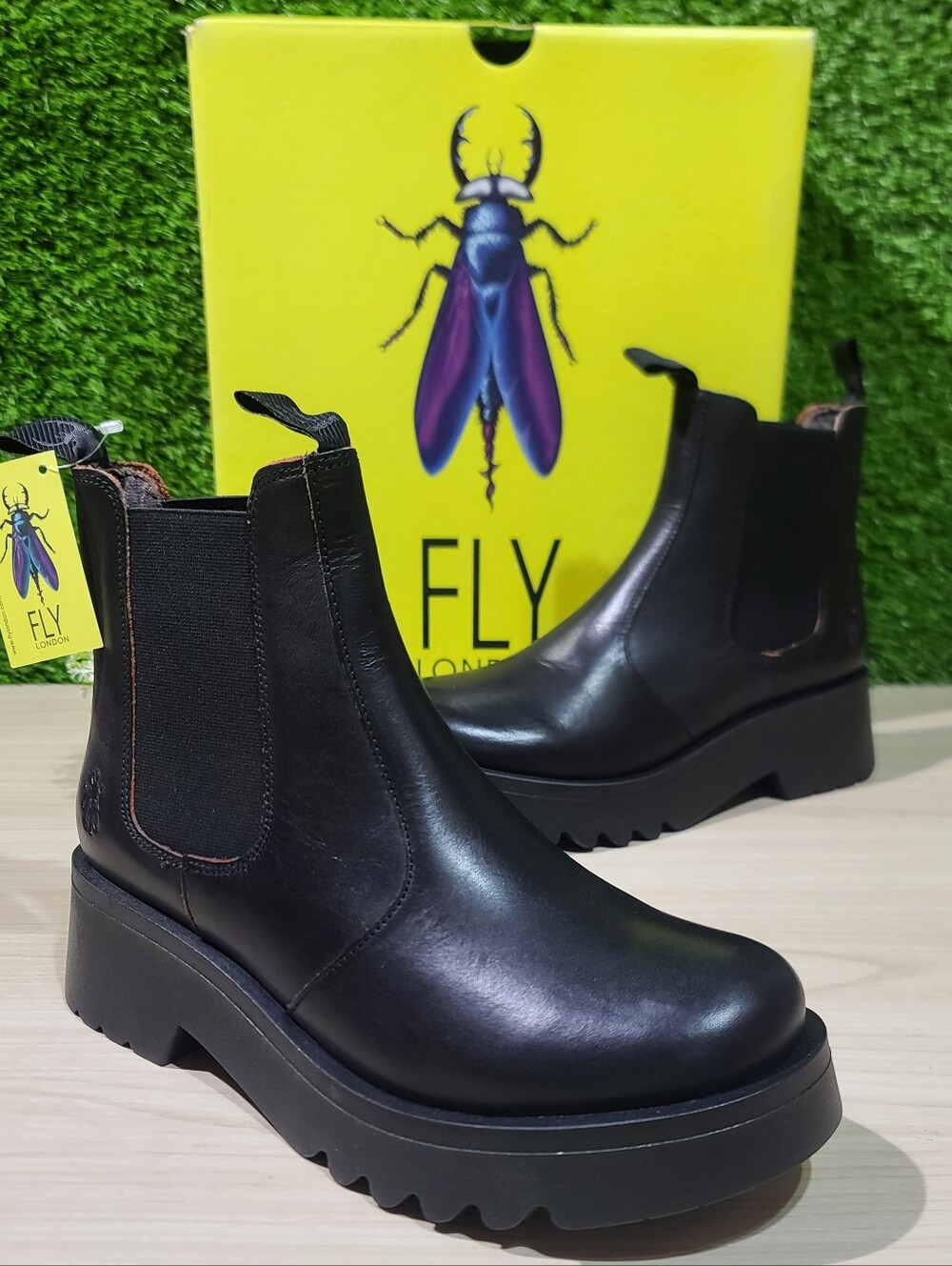 Fly London MEDI789FLY Chelsea Boots Black / EU 38 NEW